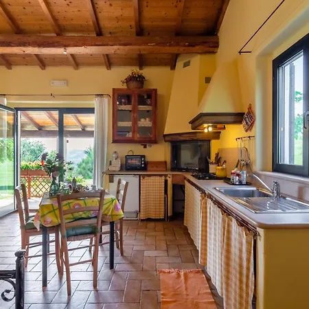 Holiday home Cozy Couple S Retreat Acqualagna