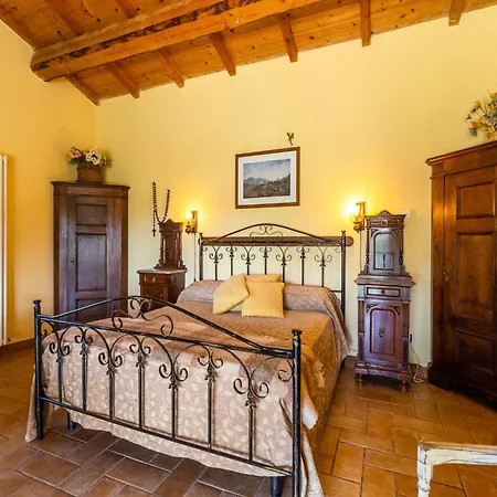 Holiday home Cozy Couple S Retreat Acqualagna